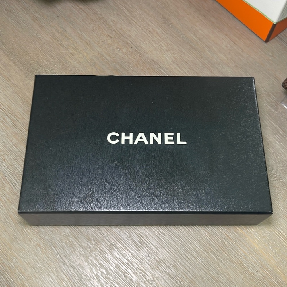 Chanel box